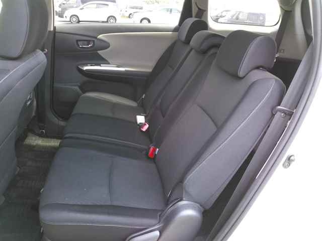 TOYOTA WISH 2010