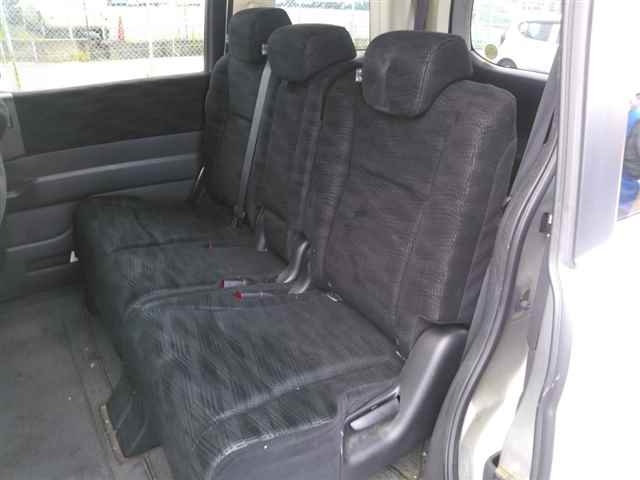 HONDA STEP WAGON 2012