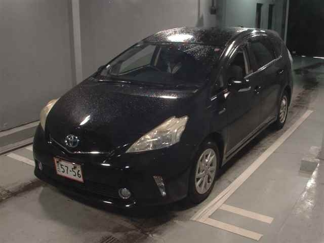 TOYOTA PRIUS ALPHA 2012