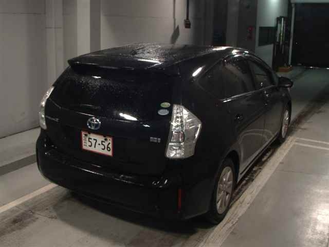 TOYOTA PRIUS ALPHA 2012