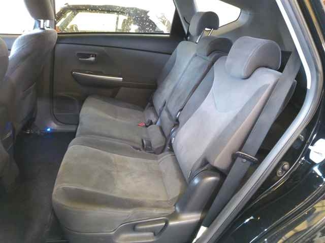TOYOTA PRIUS ALPHA 2012