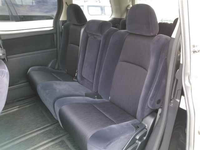 TOYOTA VELLFIRE 2009