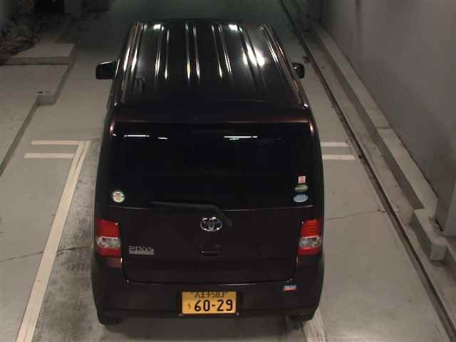 TOYOTA PIXIS SPACE 2016