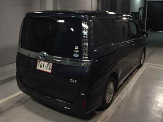 TOYOTA VOXY 2016