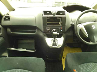 SUZUKI LANDY 2011