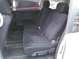 SUZUKI LANDY 2011