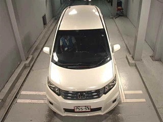 HONDA FREED 2011
