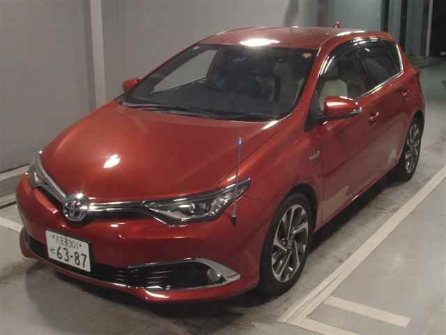 TOYOTA AURIS 2016