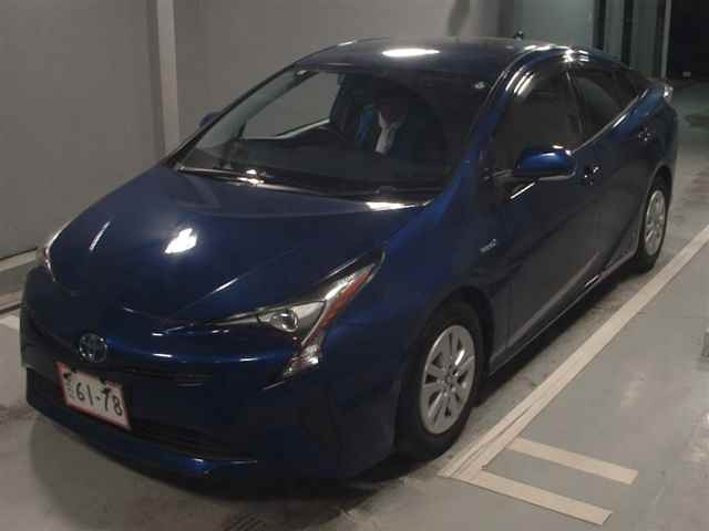 TOYOTA PRIUS 2016
