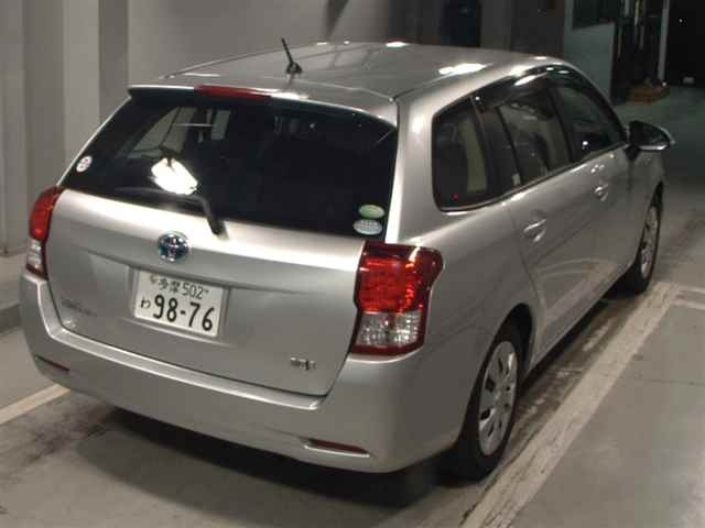 TOYOTA COROLLA FIELDER 2013