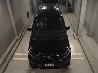 TOYOTA VOXY 2017