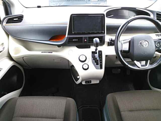 TOYOTA SIENTA 2018