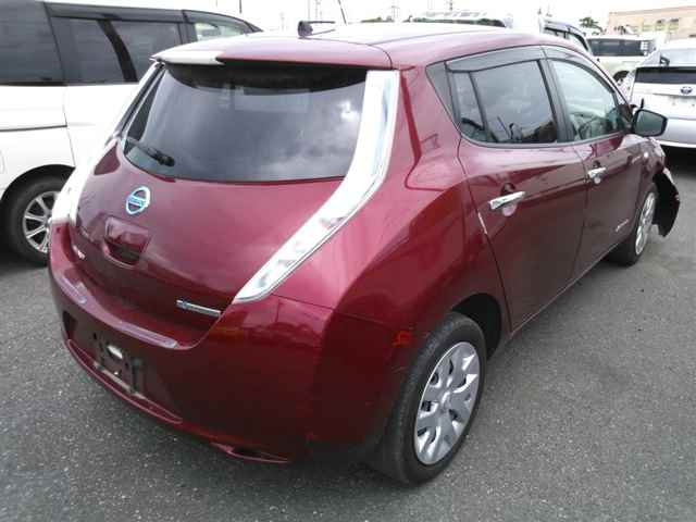 NISSAN LEAF 2016