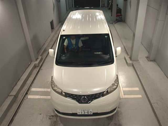 NISSAN NV200 2013