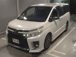 TOYOTA VOXY 2015