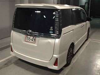 TOYOTA VOXY 2015