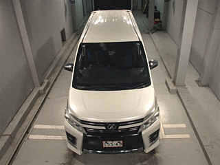 TOYOTA VOXY 2015