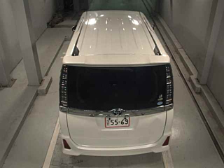 TOYOTA VOXY 2015