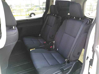 TOYOTA VOXY 2015