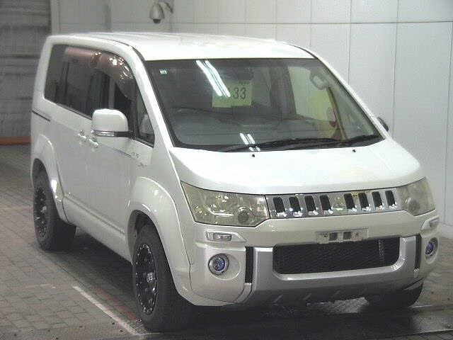 MITSUBISHI DELICA D5 2008