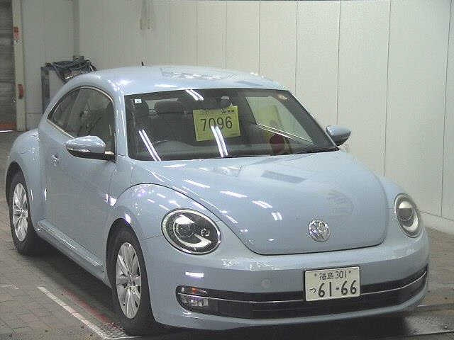 VOLKSWAGEN THE BEETLE 2013