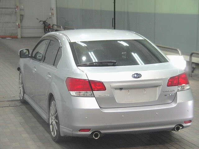 SUBARU LEGACY B4 2013