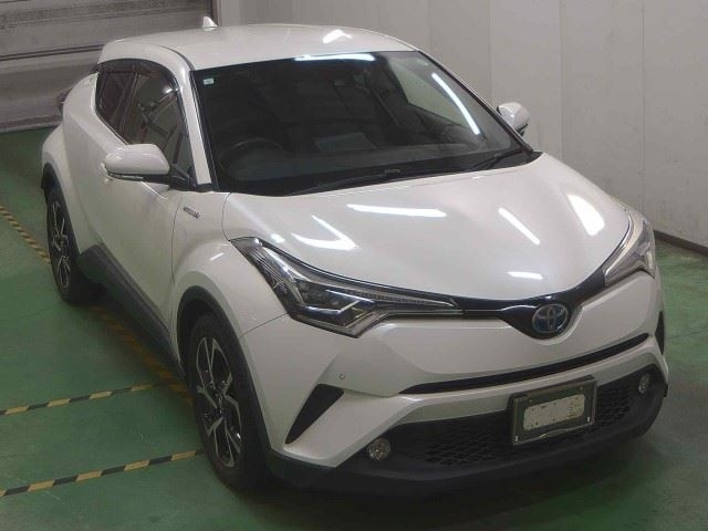 TOYOTA C-HR 2017