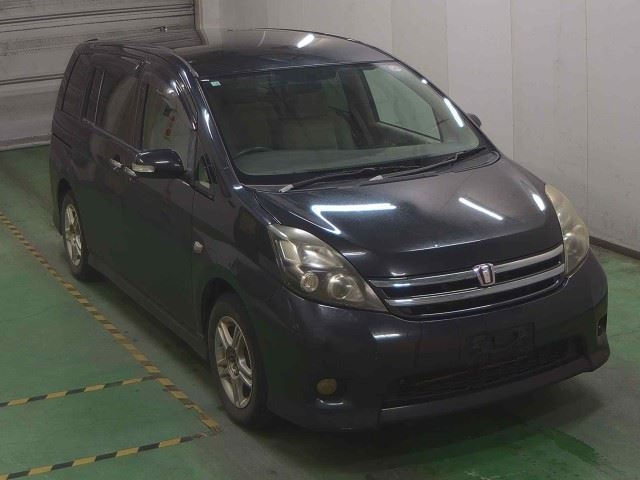 TOYOTA ISIS 2010