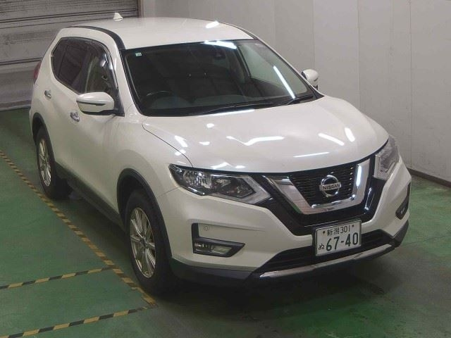 NISSAN X-TRAIL 2018