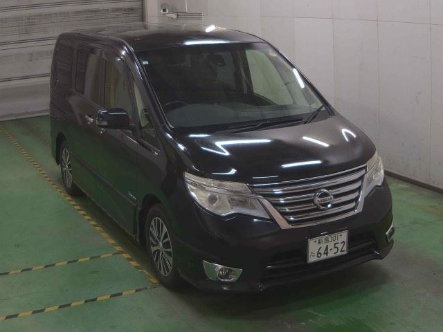 NISSAN SERENA 2015