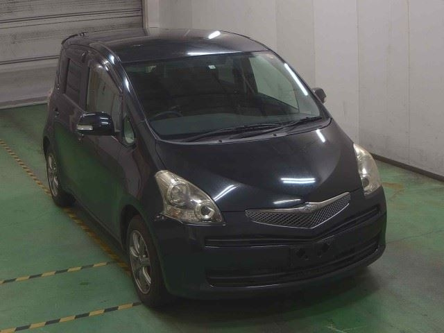TOYOTA RACTIS 2010
