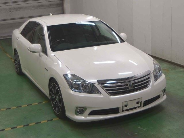 TOYOTA CROWN 2010