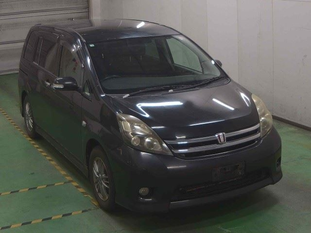TOYOTA ISIS 2010
