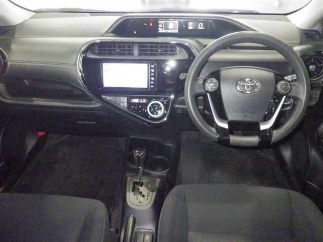 TOYOTA AQUA 2020