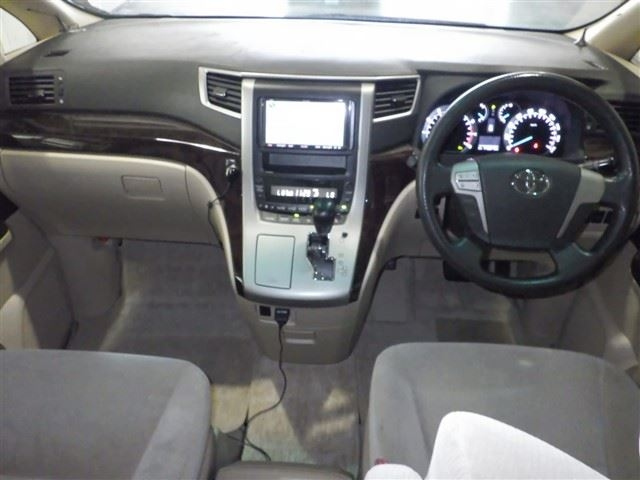 TOYOTA ALPHARD 2012