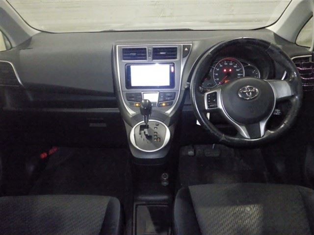 TOYOTA RACTIS 2012