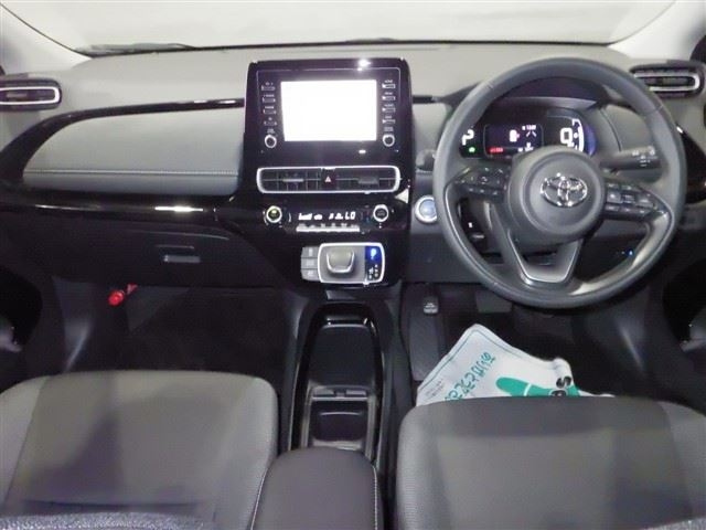 TOYOTA AQUA 2024