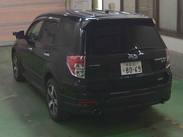 SUBARU FORESTER 2011