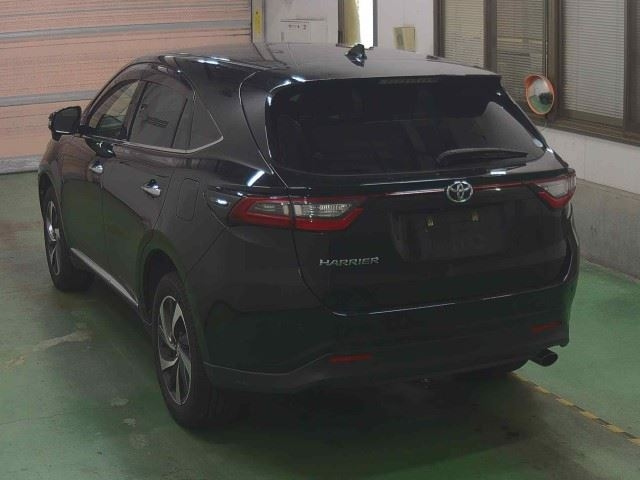TOYOTA HARRIER 2018