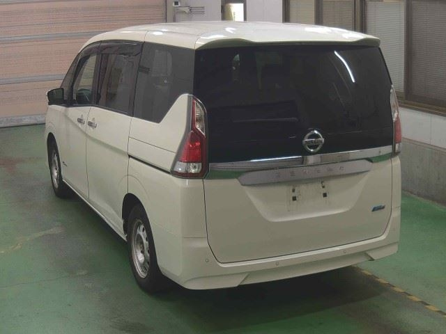 NISSAN SERENA 2018