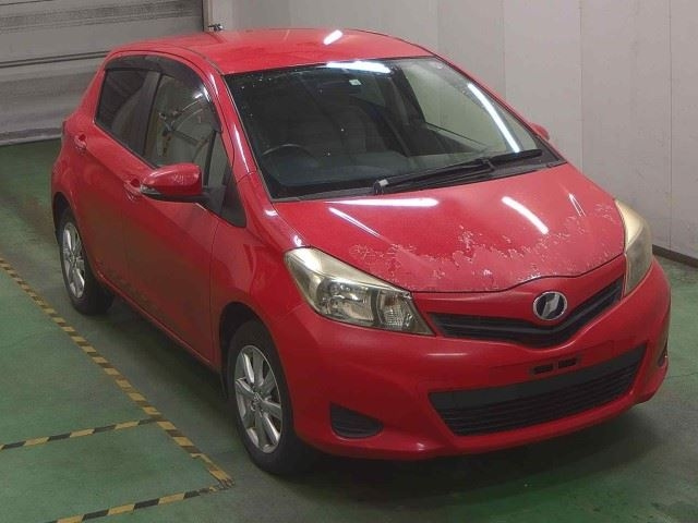 TOYOTA VITZ 2012