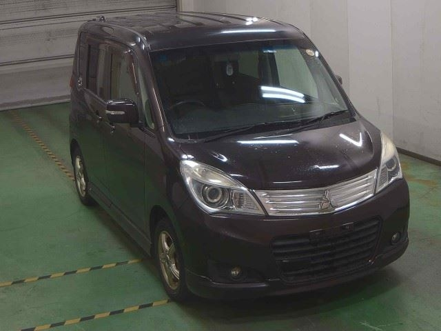 MITSUBISHI DELICA D2 2015