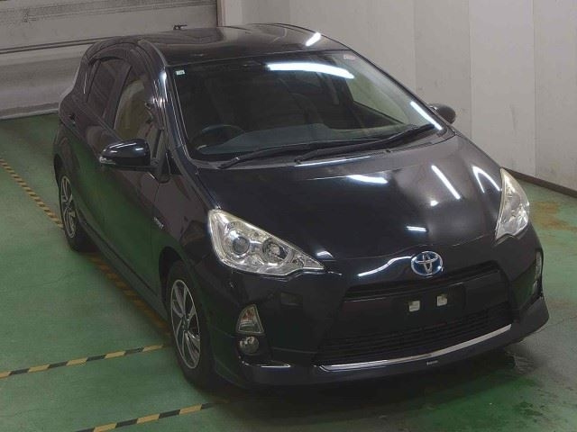TOYOTA AQUA 2014