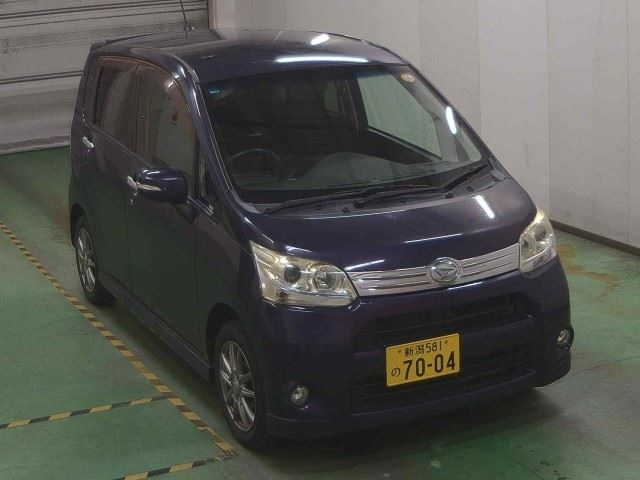 DAIHATSU MOVE 2011