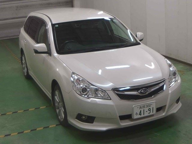 SUBARU LEGACY 2011