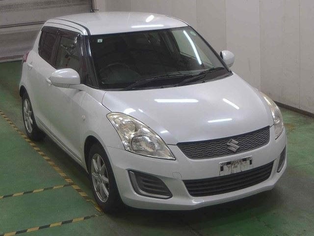 SUZUKI SWIFT 2015