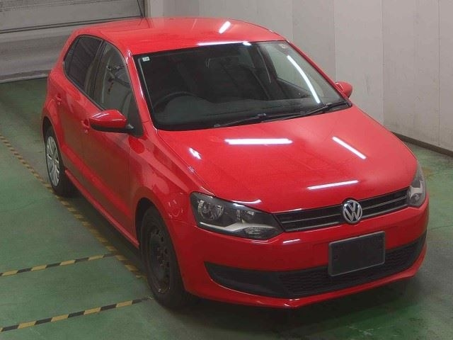 VOLKSWAGEN POLO 2010