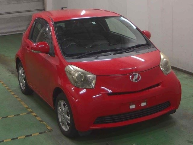 TOYOTA IQ 2010