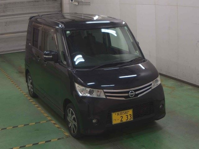 NISSAN ROOX 2011