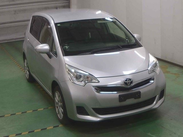 TOYOTA RACTIS 2016